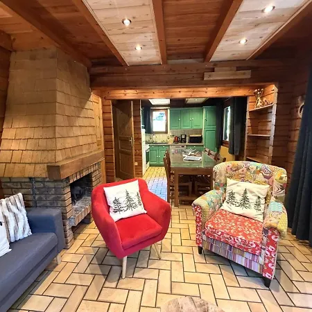 Le Skieur En Bois Chalet La Bresse