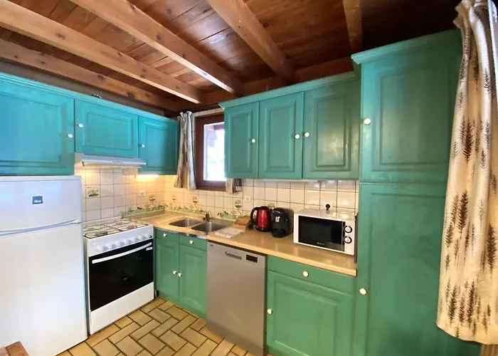 Le Skieur En Bois La Bresse